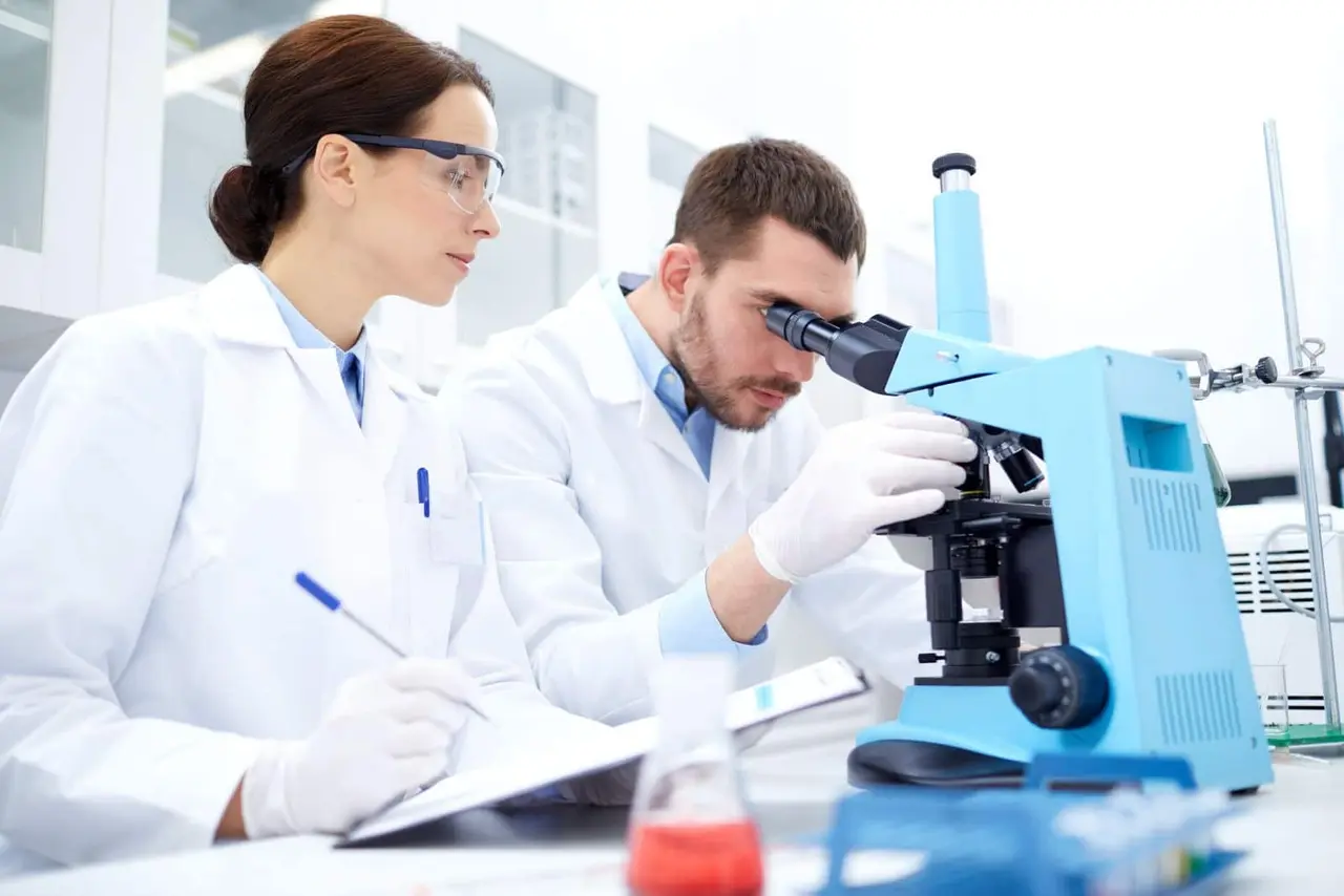 Tehnologiile cu celule stem: viitorul medicinei regenerative